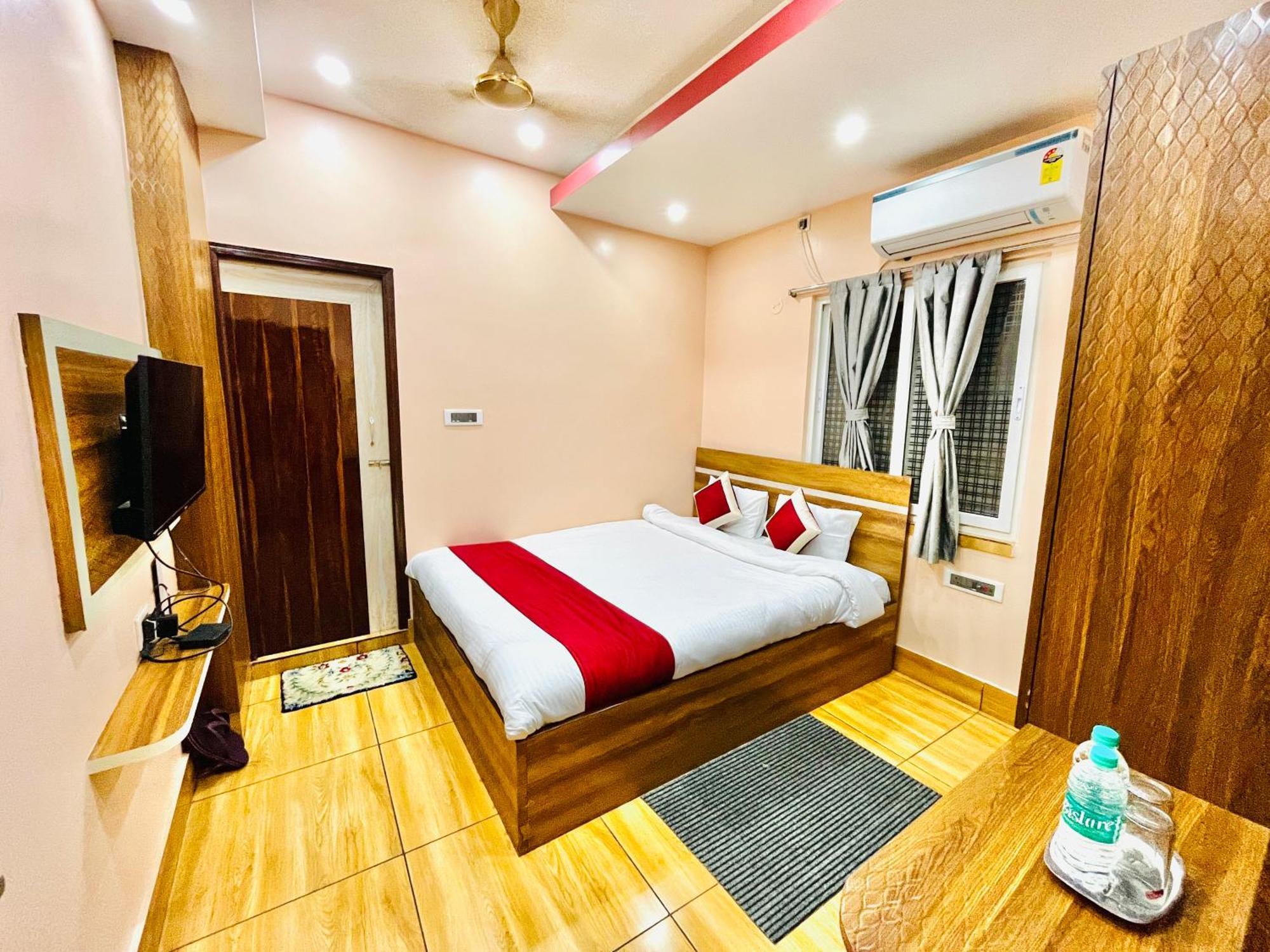 Hotel Kanan Inn Calcutta Buitenkant foto