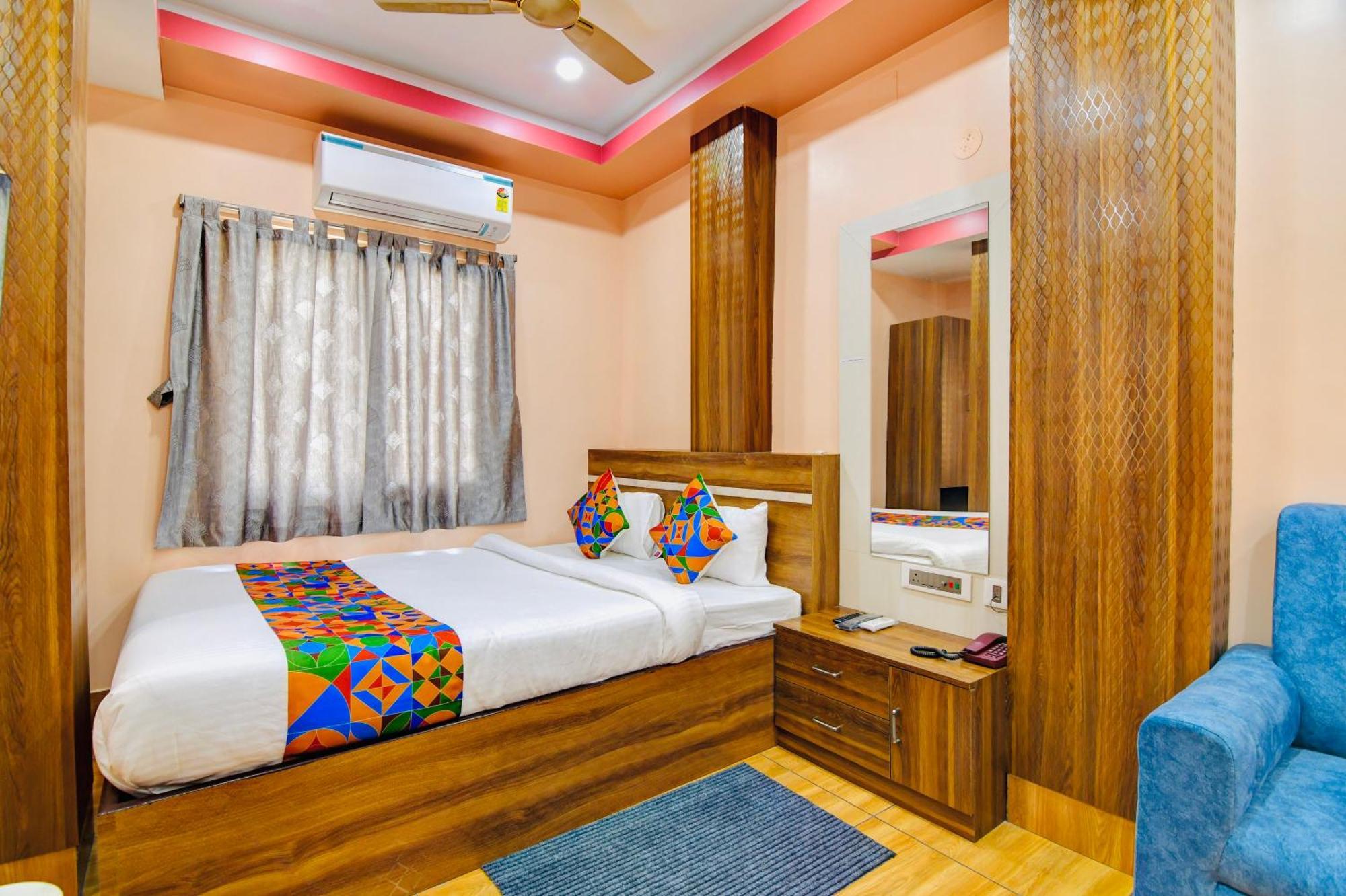 Hotel Kanan Inn Calcutta Buitenkant foto