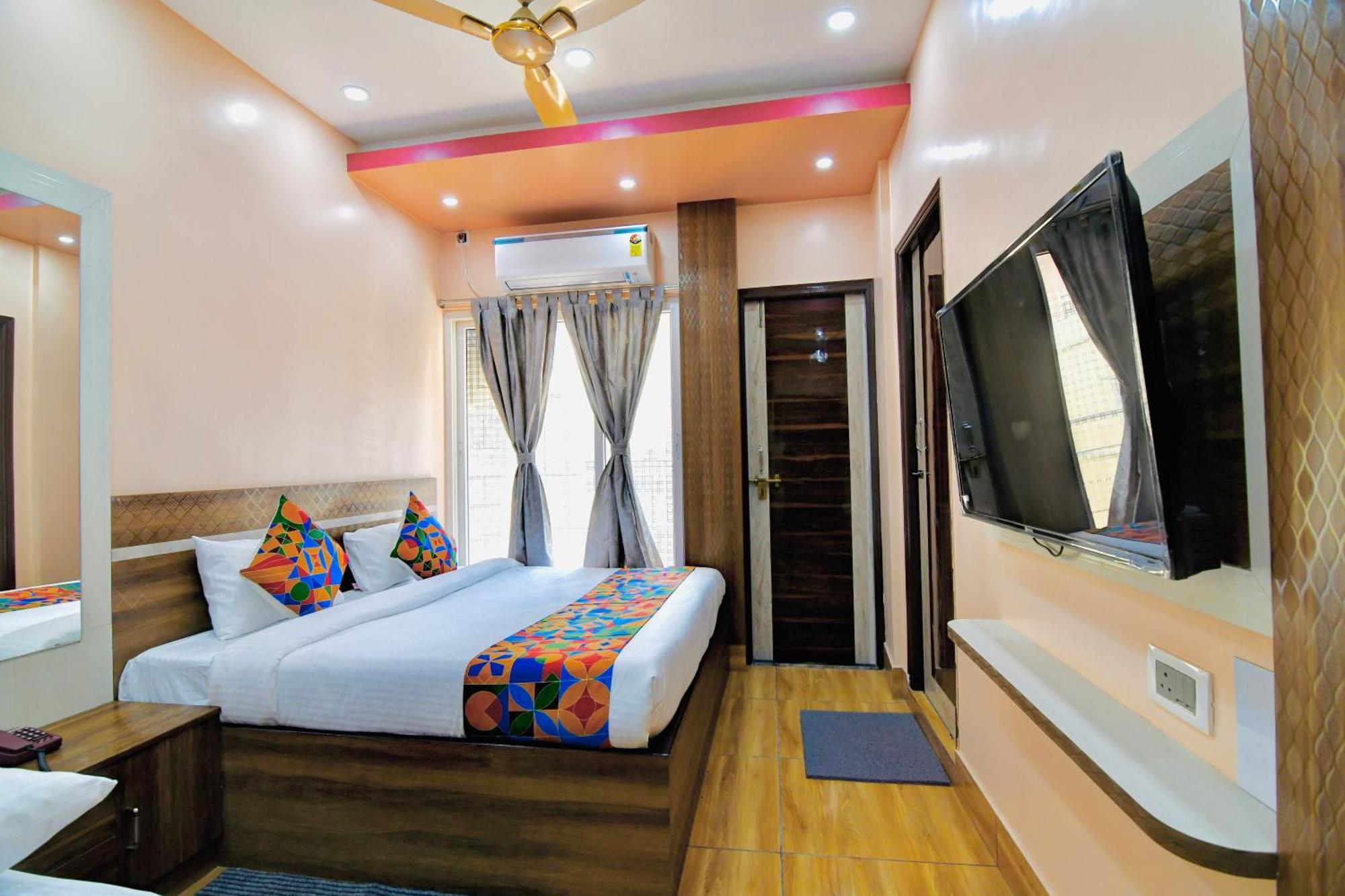 Hotel Kanan Inn Calcutta Buitenkant foto
