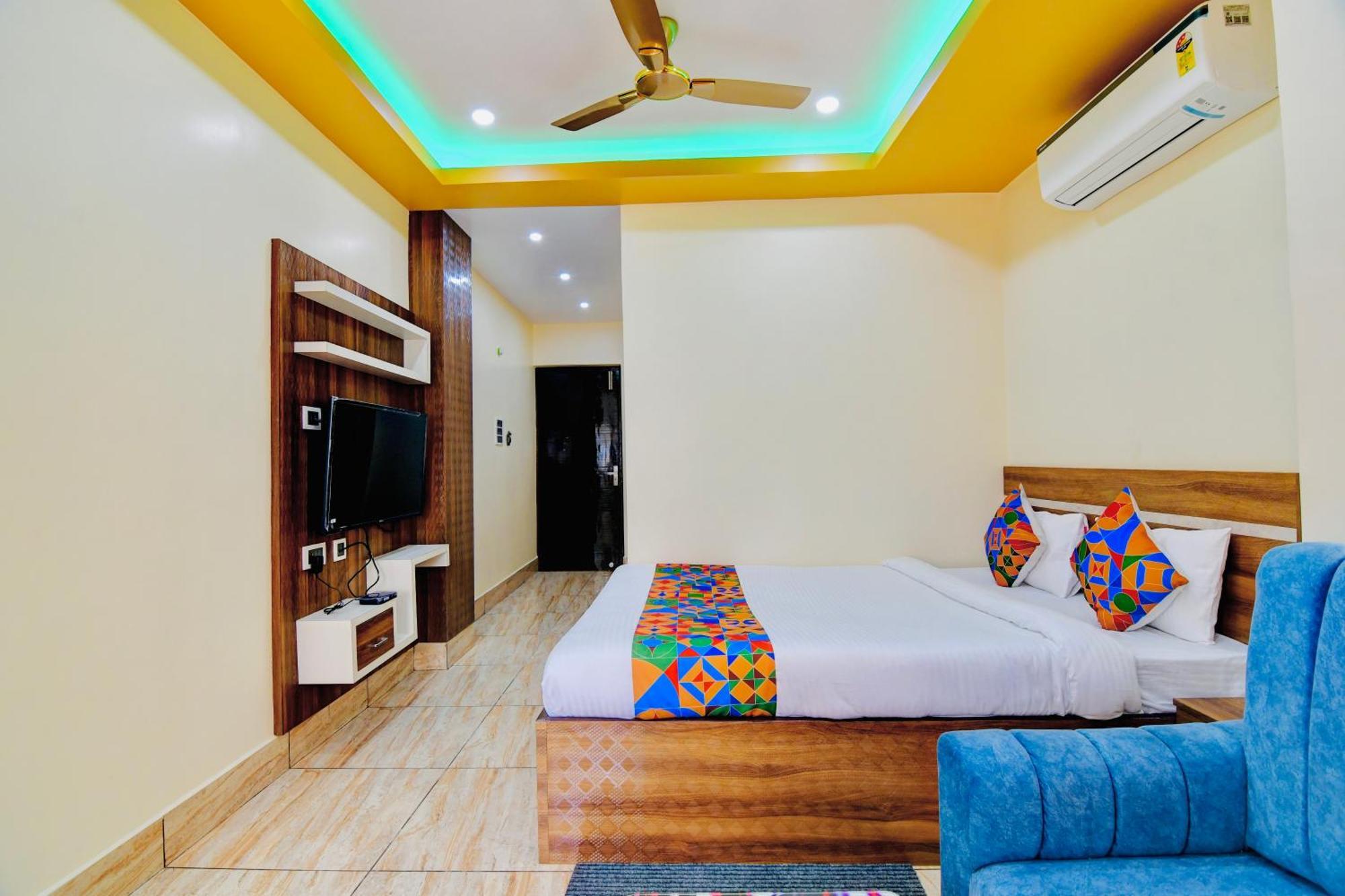 Hotel Kanan Inn Calcutta Buitenkant foto