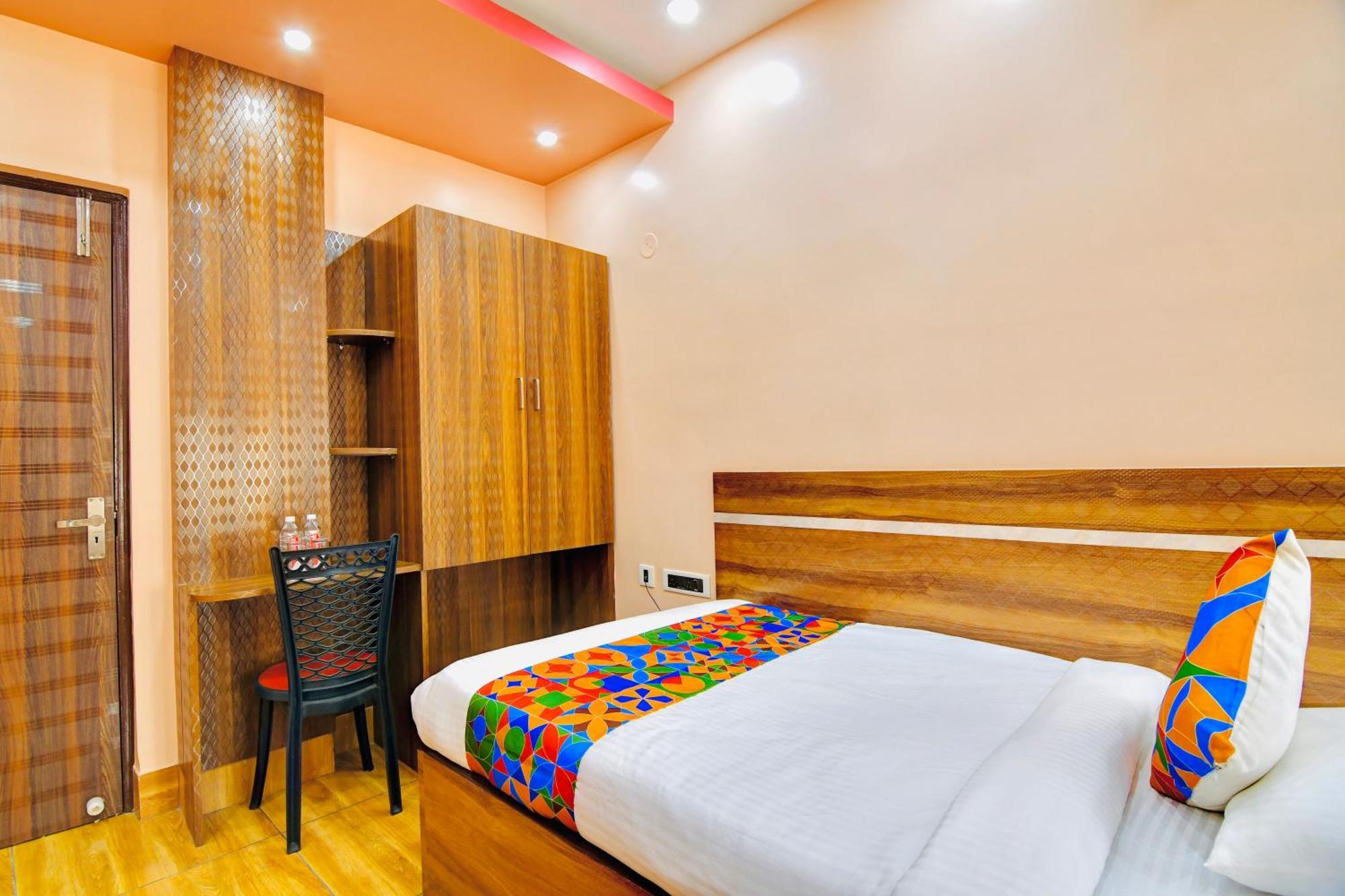 Hotel Kanan Inn Calcutta Buitenkant foto